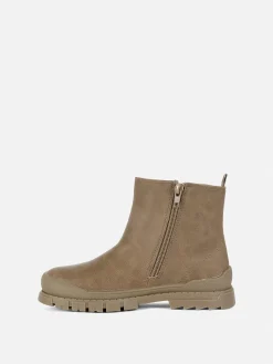 Lug Sole Chelsea Boots|Primark Discount