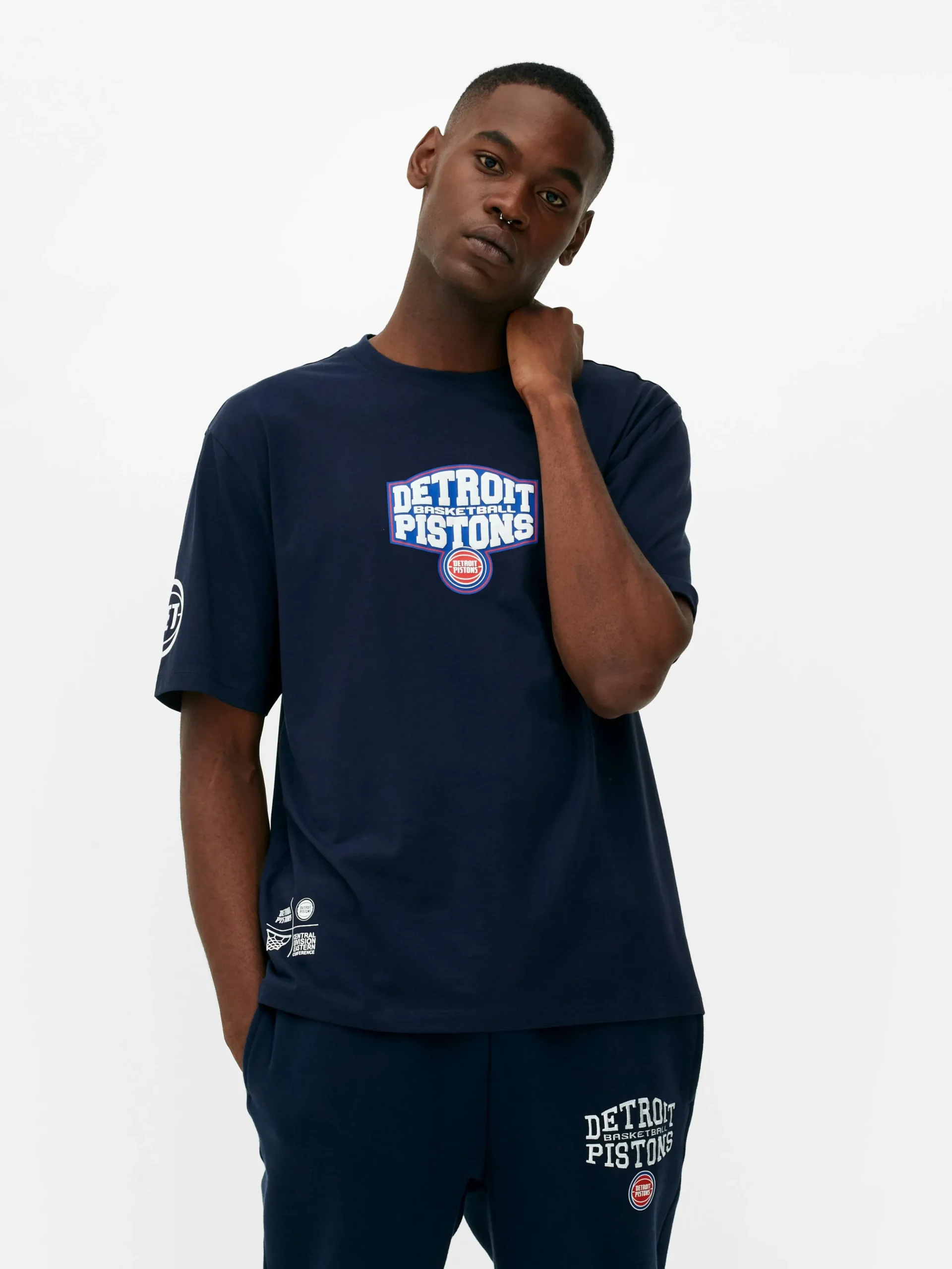NBA Detroit Pistons T-Shirt|Primark Clearance