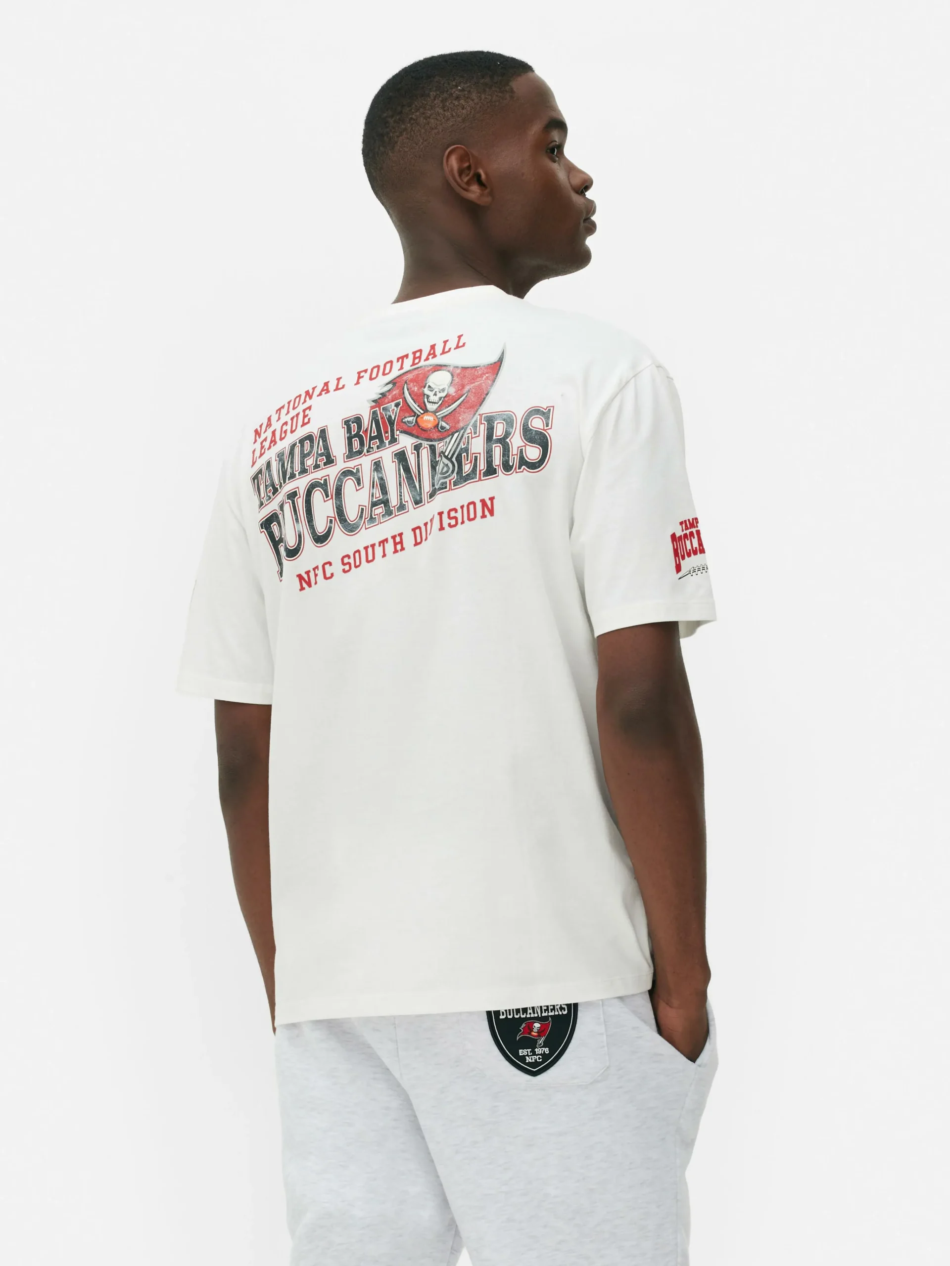NFL Tampa Bay Buccaneers Printed T-Shirt|Primark Clearance