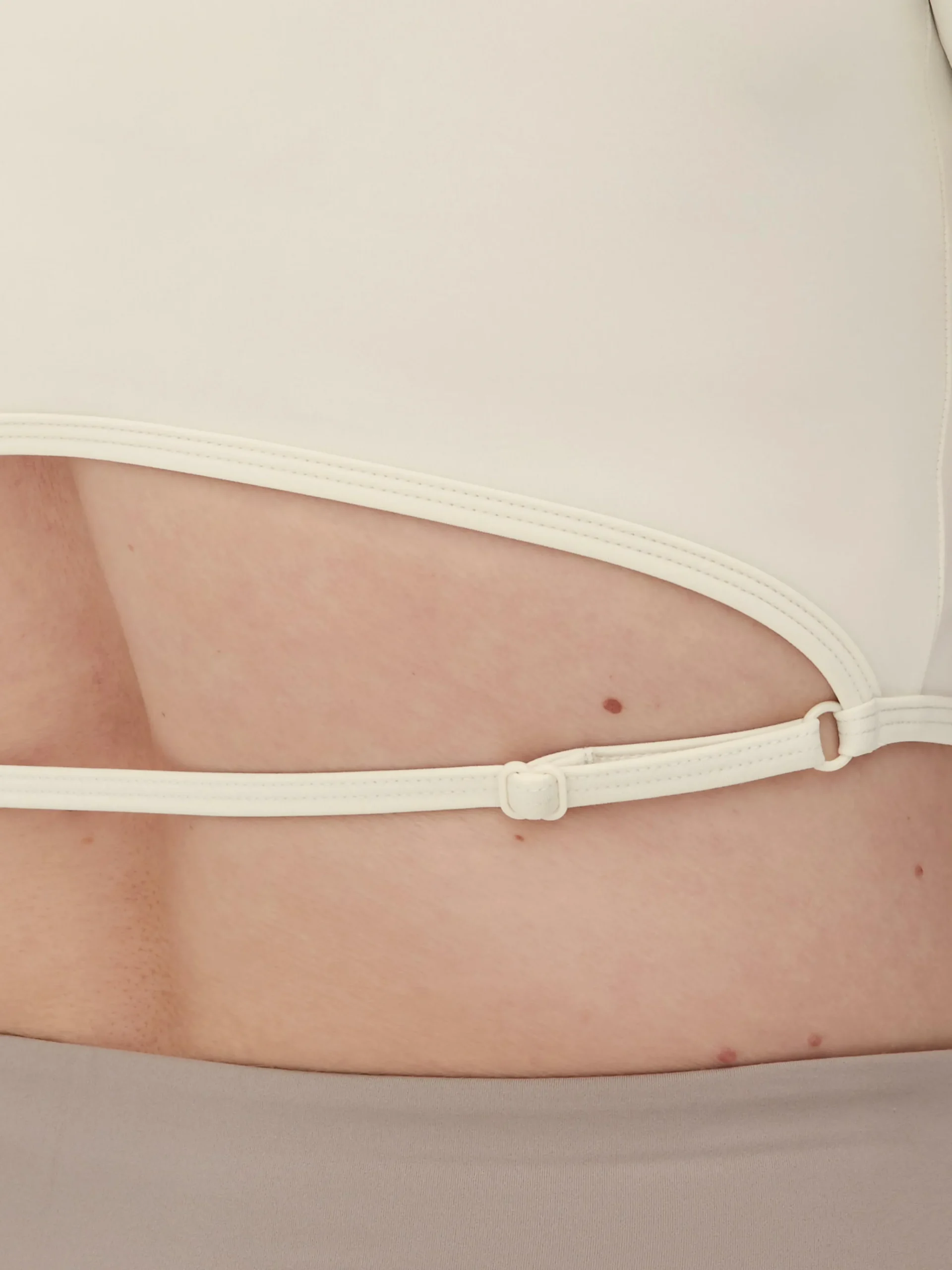 Rita Ora Buttery Soft Cropped Sports Top|Primark Outlet