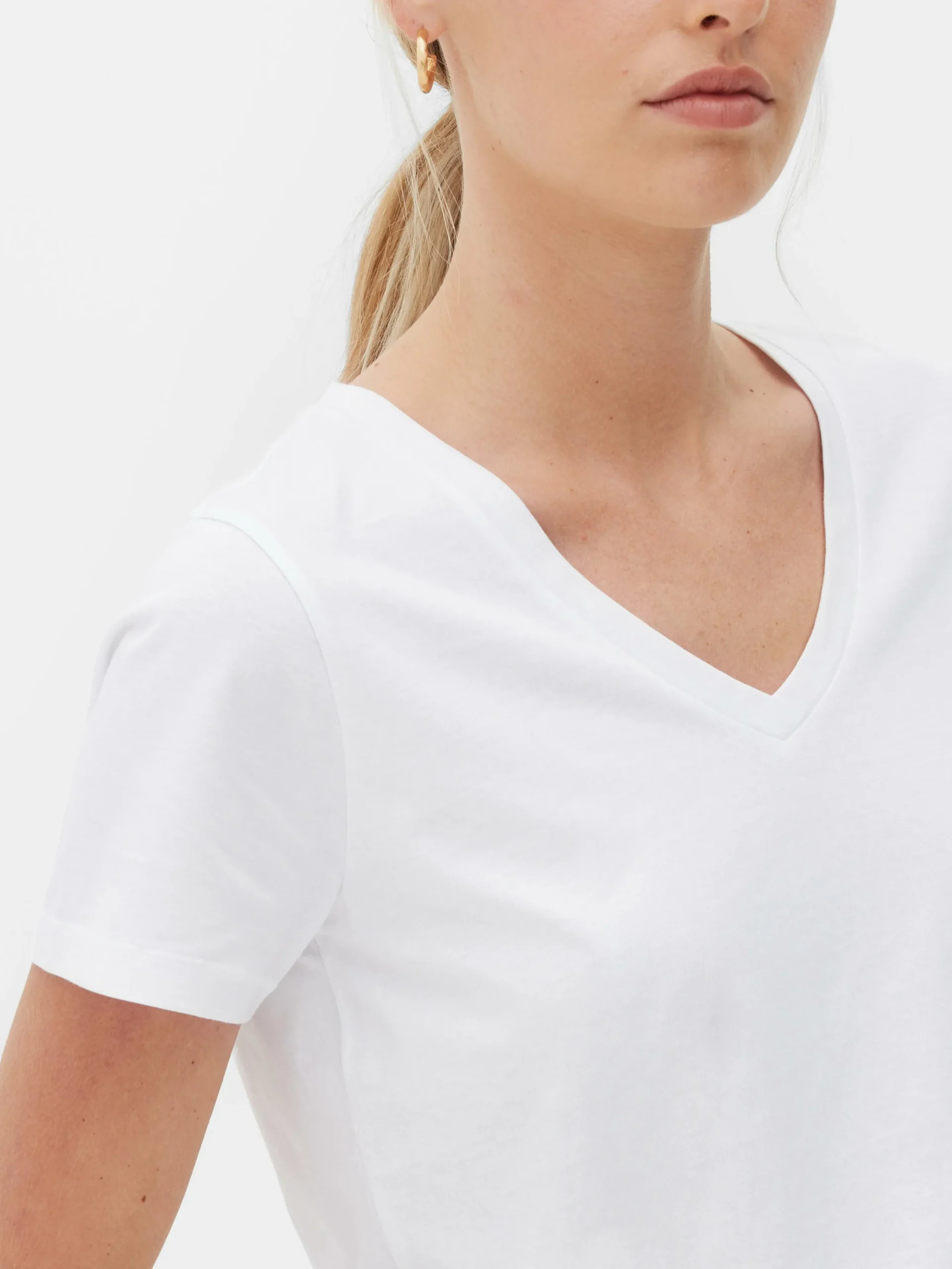 V-Neck Short Sleeve T-Shirt|Primark Outlet