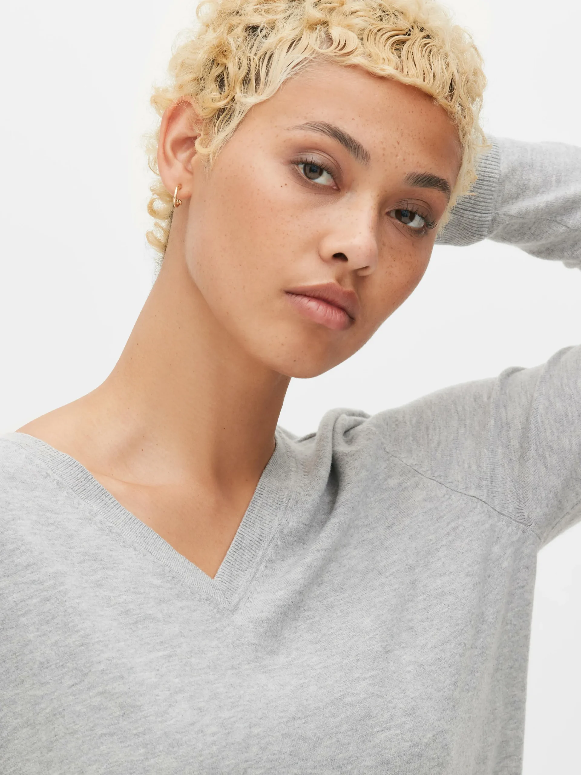 V-Neck Sweater|Primark Discount